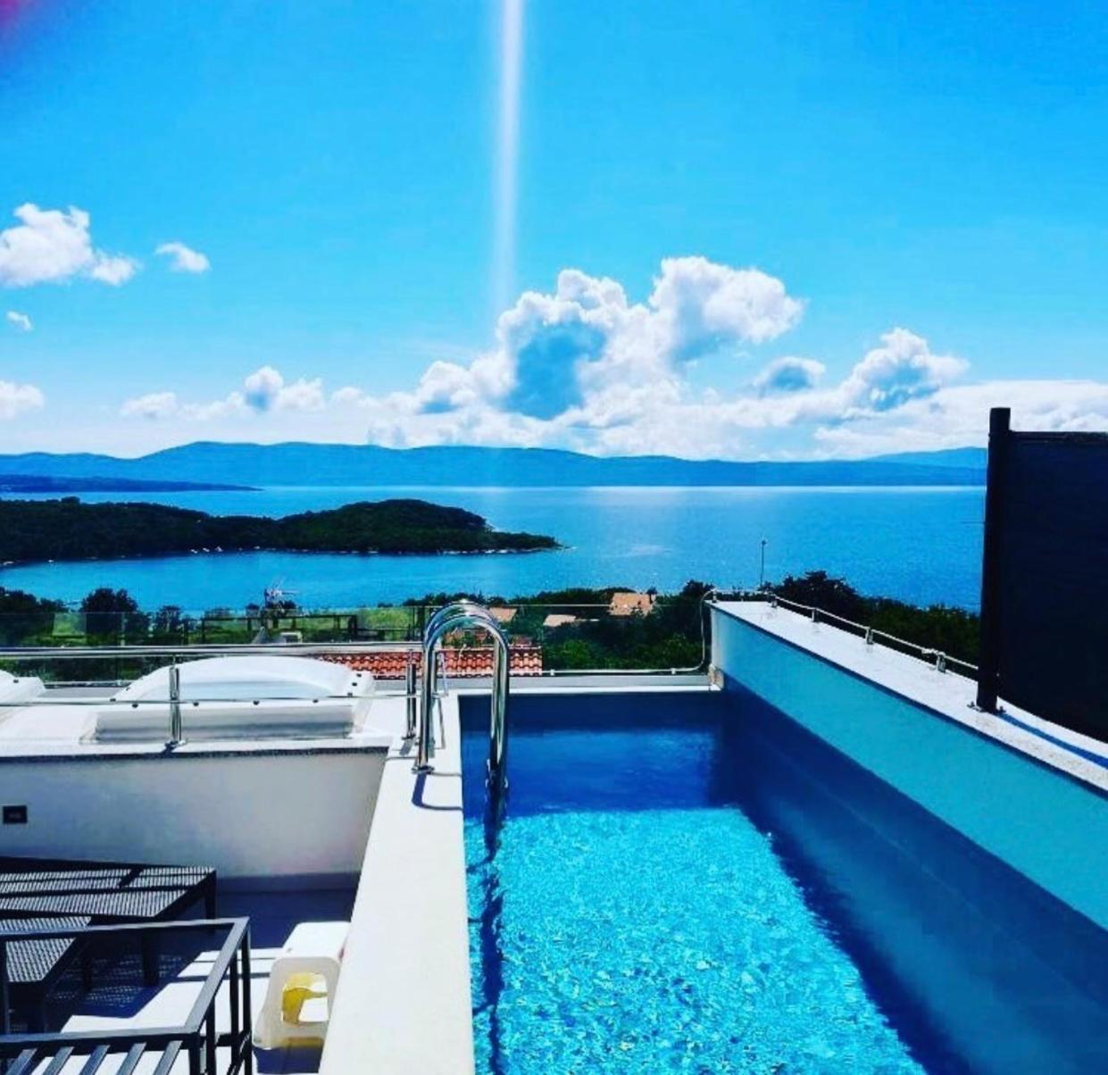 Apartments Solis Lacus Penthouse Njivice Buitenkant foto